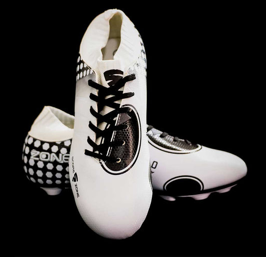 SCORE ZONE PRO WHITE & BLACK